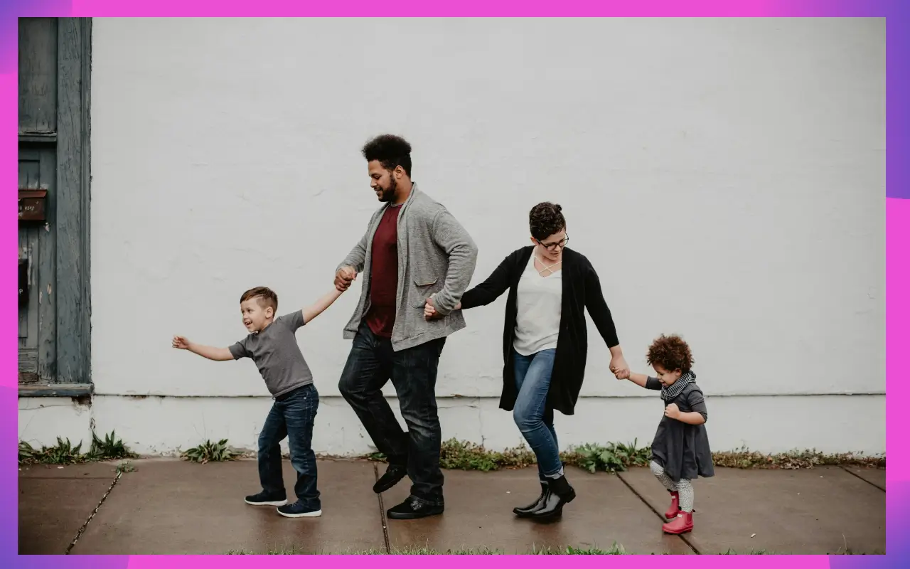 Read more about the article What are the Best Parenting Styles in the Modern Age? Pros, Cons, and Expert Tips